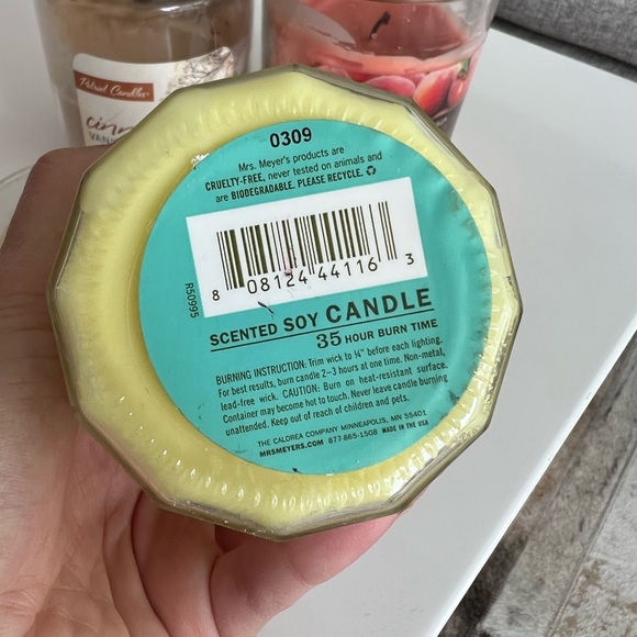 5 Assorted Candle Bundle - Picture 5 of 6